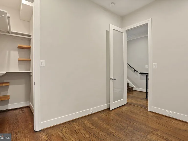 224 R St NE #2 — Photo 25