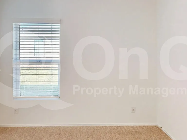 9757 Platteview Rd — Photo 11