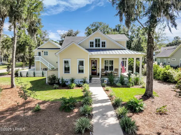 1 Carter Oaks Dr, Beaufort, SC 29907