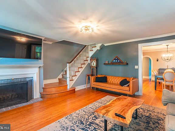 3rd image of 2929 Oakford Rd