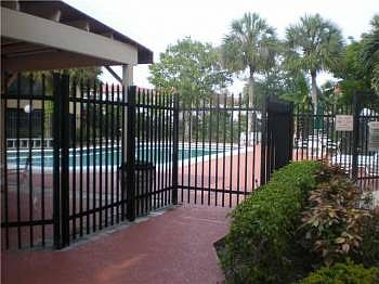 2nd image of 2969 Riverside Dr