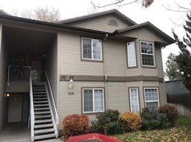 Table Rock Apartments 104, Apartment