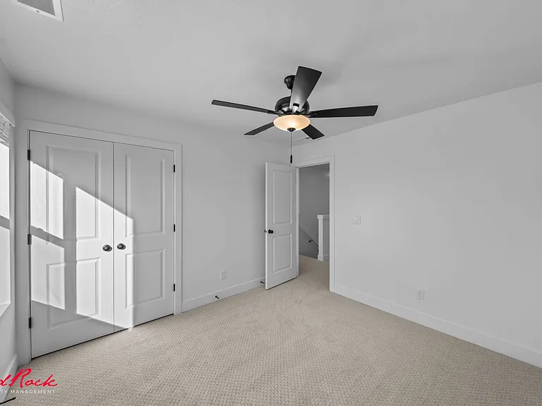 1037 E Malibu Ln — Photo 18