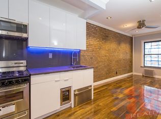 221 E 11th St APT 1A, New York, NY 10003