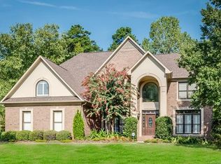 8628 Woodmere Crossing Ln, Charlotte, NC 28226