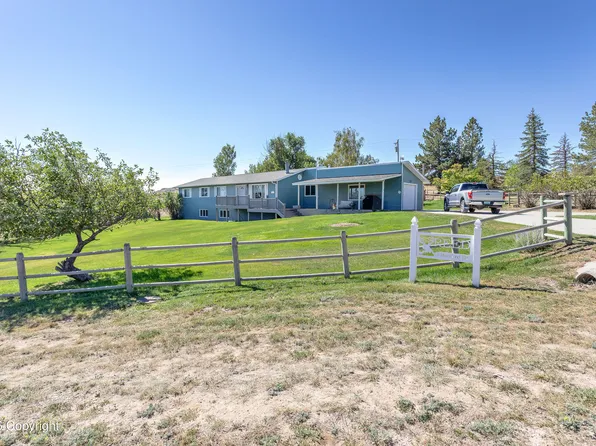 13 Harvard Dr, Gillette, WY 82716