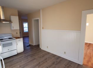 4 Pomeroy St #A, Easthampton, MA 01027