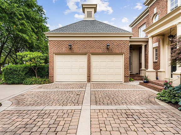 4th image of 9883 Gleneagle Pl
