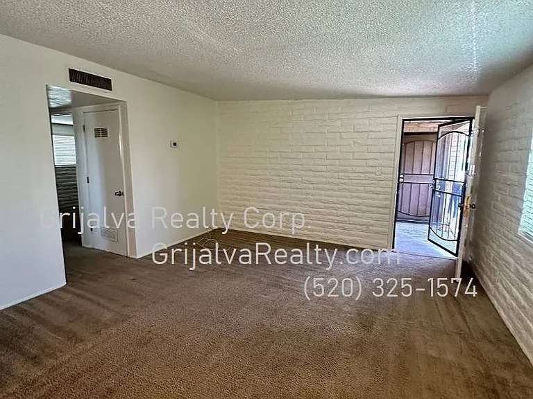 1401 woodland — Photo 3
