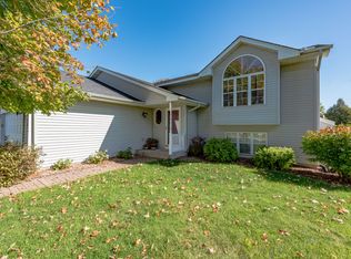 1903 Parkway Ave, Shakopee, MN 55379