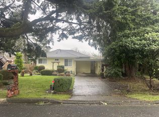 1012 1st St, Florence, OR 97439