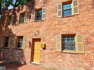 18 Snows Ct NW, Washington, DC 20037