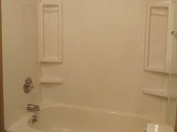 Bath 1 Pic 1