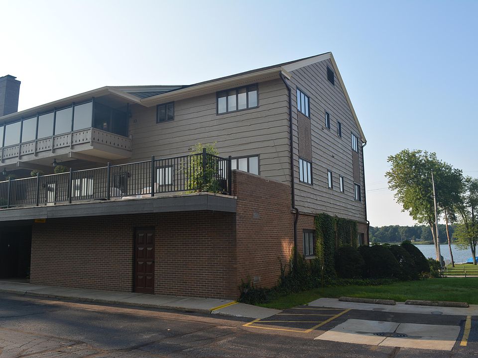 1st image of 225 Columbia Ave W APT 1