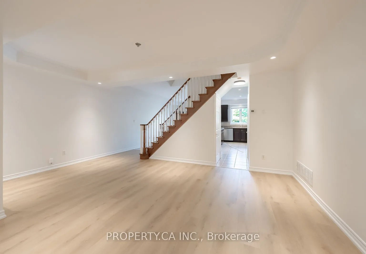 4 bed, $6,990 — Photo 4