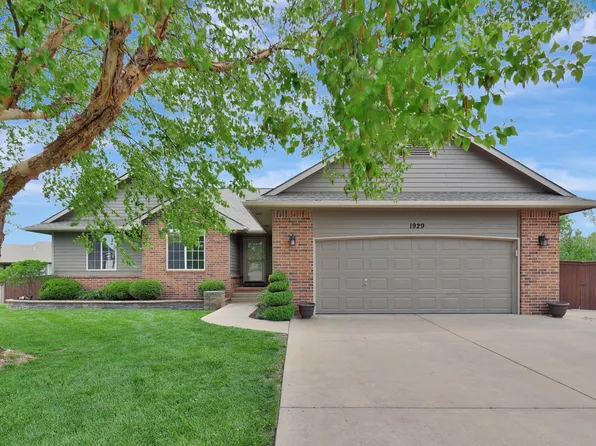 1929 E Cedar Tree Ct, Wichita, KS 67219