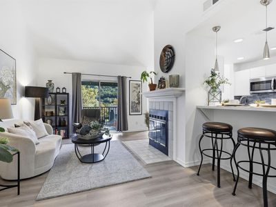 8040 Mountain View Dr APT D, Pleasanton, CA, 94588