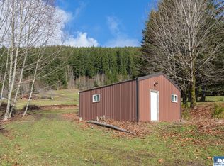 11 Walgren Heights Dr, Port Angeles, WA 98363