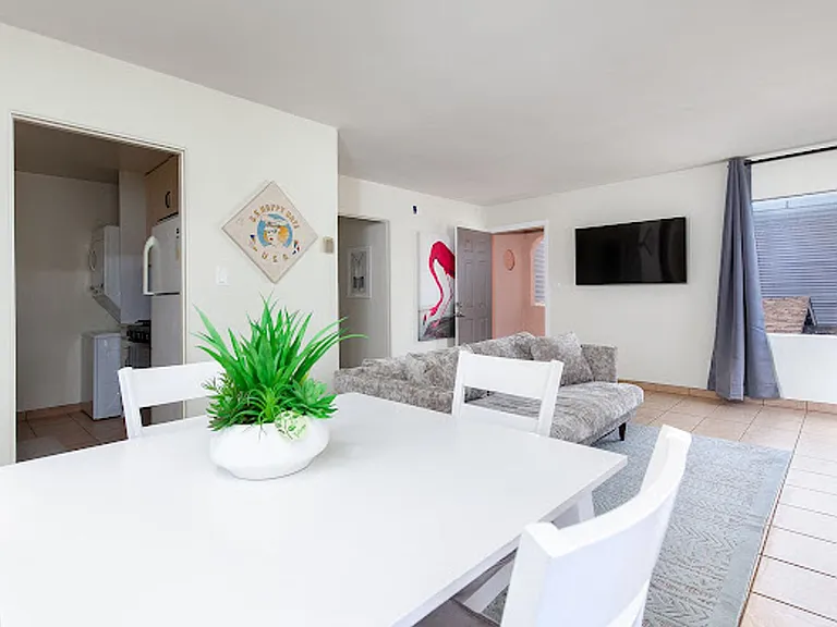 725 Santa Barbara Pl — Photo 19