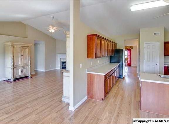 3rd image of 142 Antique Rose Dr