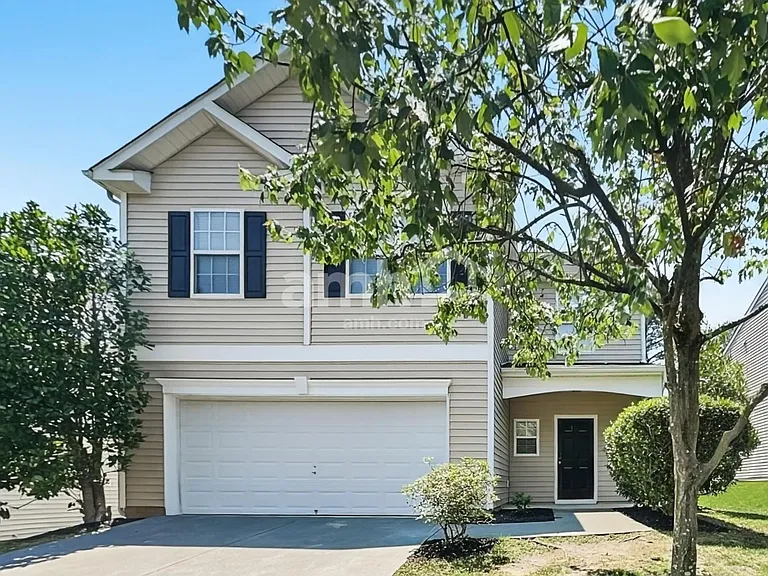 4108 Hampstead Village Dr — Photo 1