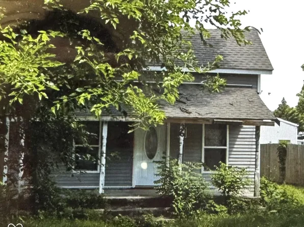36 McKinley St, Shelbyville, IN 46176
