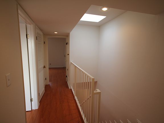 5th image of 310 E Providencia Ave APT 211