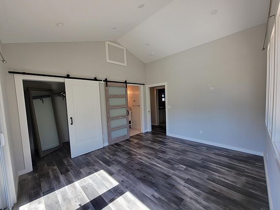 5th image of 1090 Mount George Ave #A