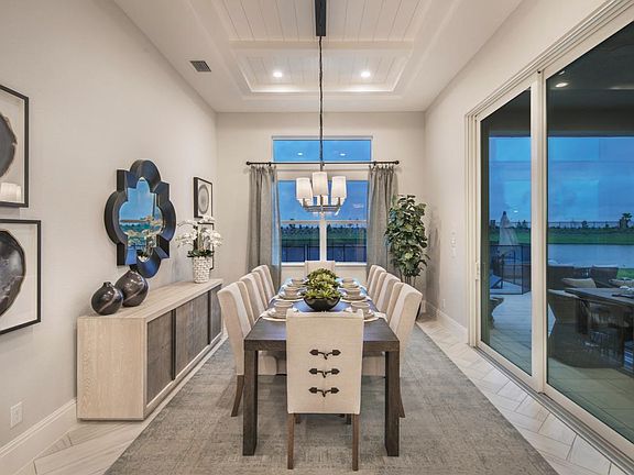 Convenient casual dining area just off the kitchen