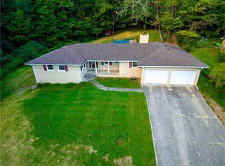 5415 S Westwood Dr, Knightstown, IN 46148