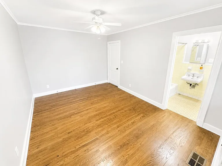 4204 Fairfield Ave — Photo 5