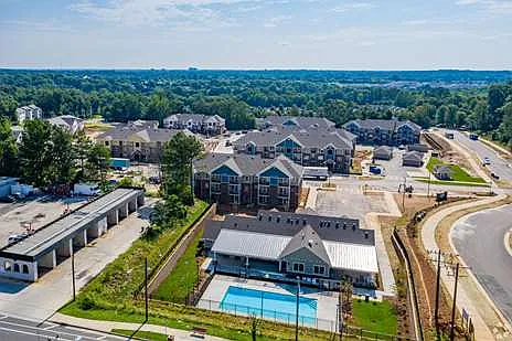 Granite Pointe Apartment Homes — Photo 37