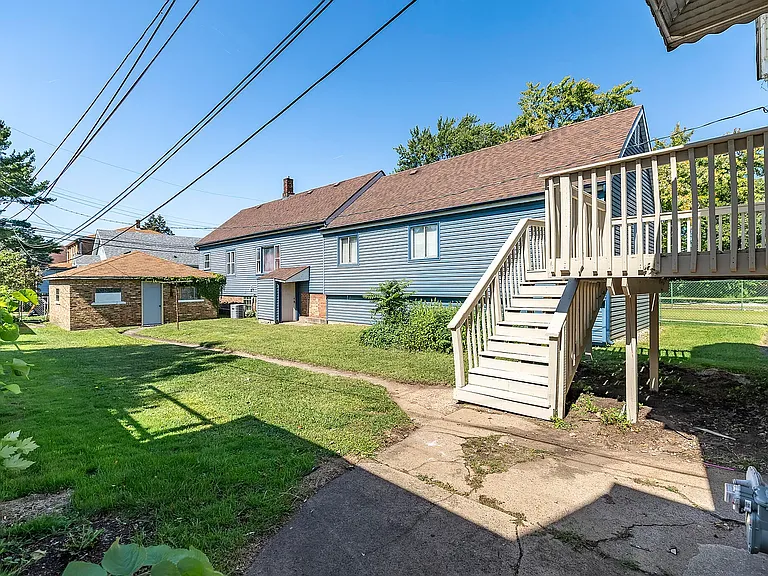 2510 White Oak Ave — Photo 18