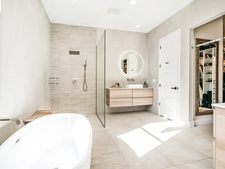 7417 E Paradise Dr — Photo 36