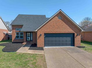 3600 Carmona Dr, Newburgh, IN 47630