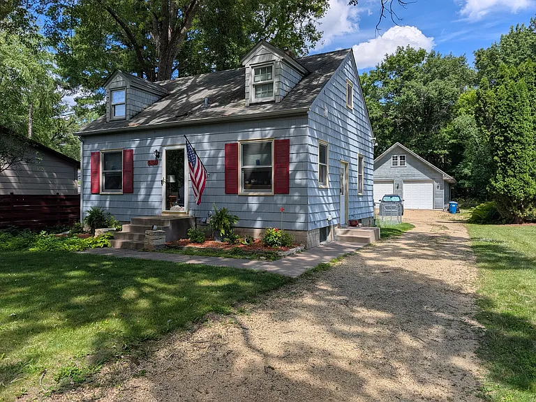 5154 Mead Rd — Photo 2