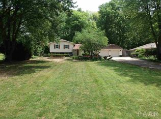 1104 Upper Spring Bay Rd, East Peoria, IL 61611