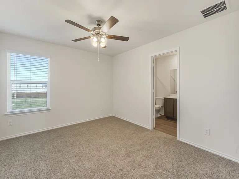 318 Tall Cedar Way — Photo 8