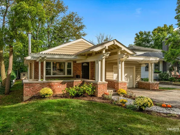 243 Bryant Ave, Glen Ellyn, IL 60137