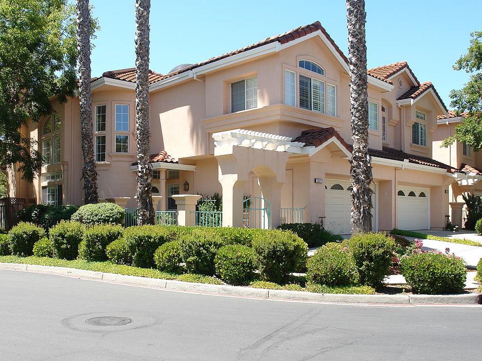 1st image of 2167 Vizcaya Cir