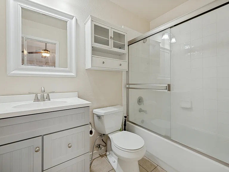 1615 Bur Oak Dr — Photo 19