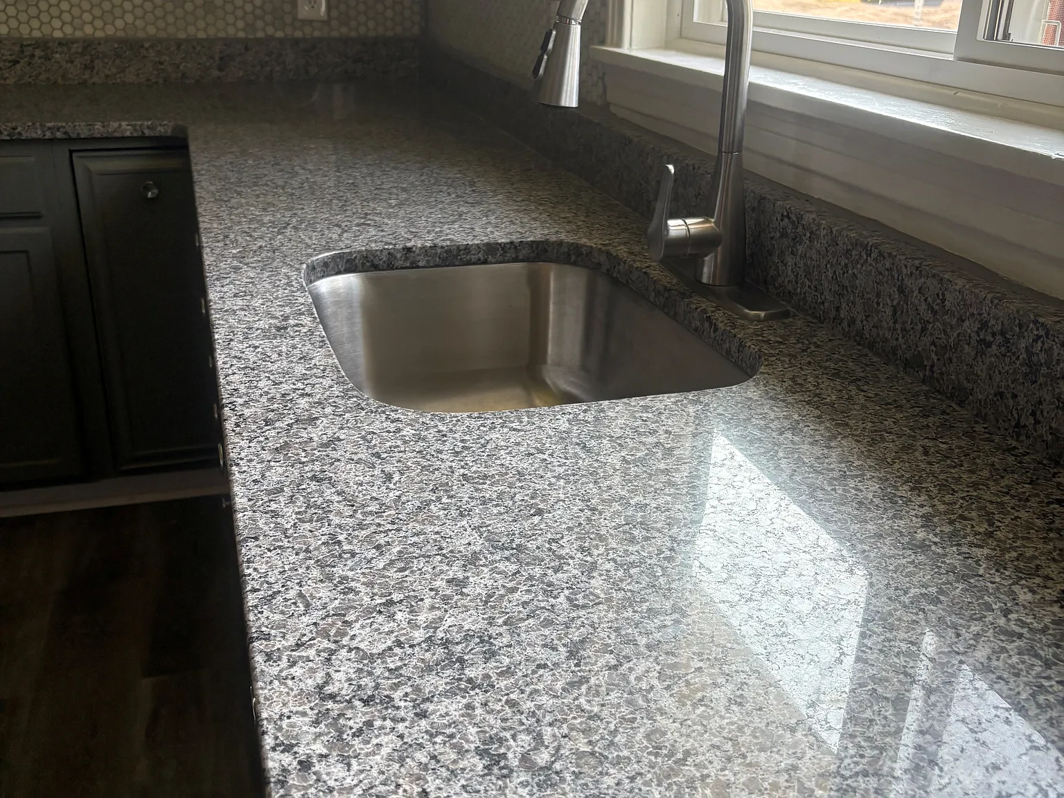 2 bed, 1100 sqft, $1,450 — Photo 3