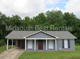 4740 Spring Valley Dr, Memphis, TN 38128