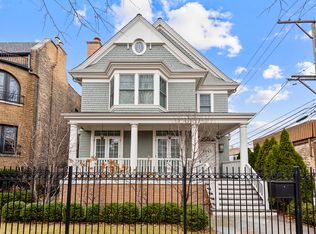 3542 N Greenview Ave, Chicago, IL 60657
