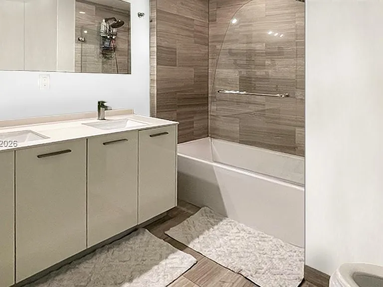 1300 Brickell Bay Dr #610 — Photo 20