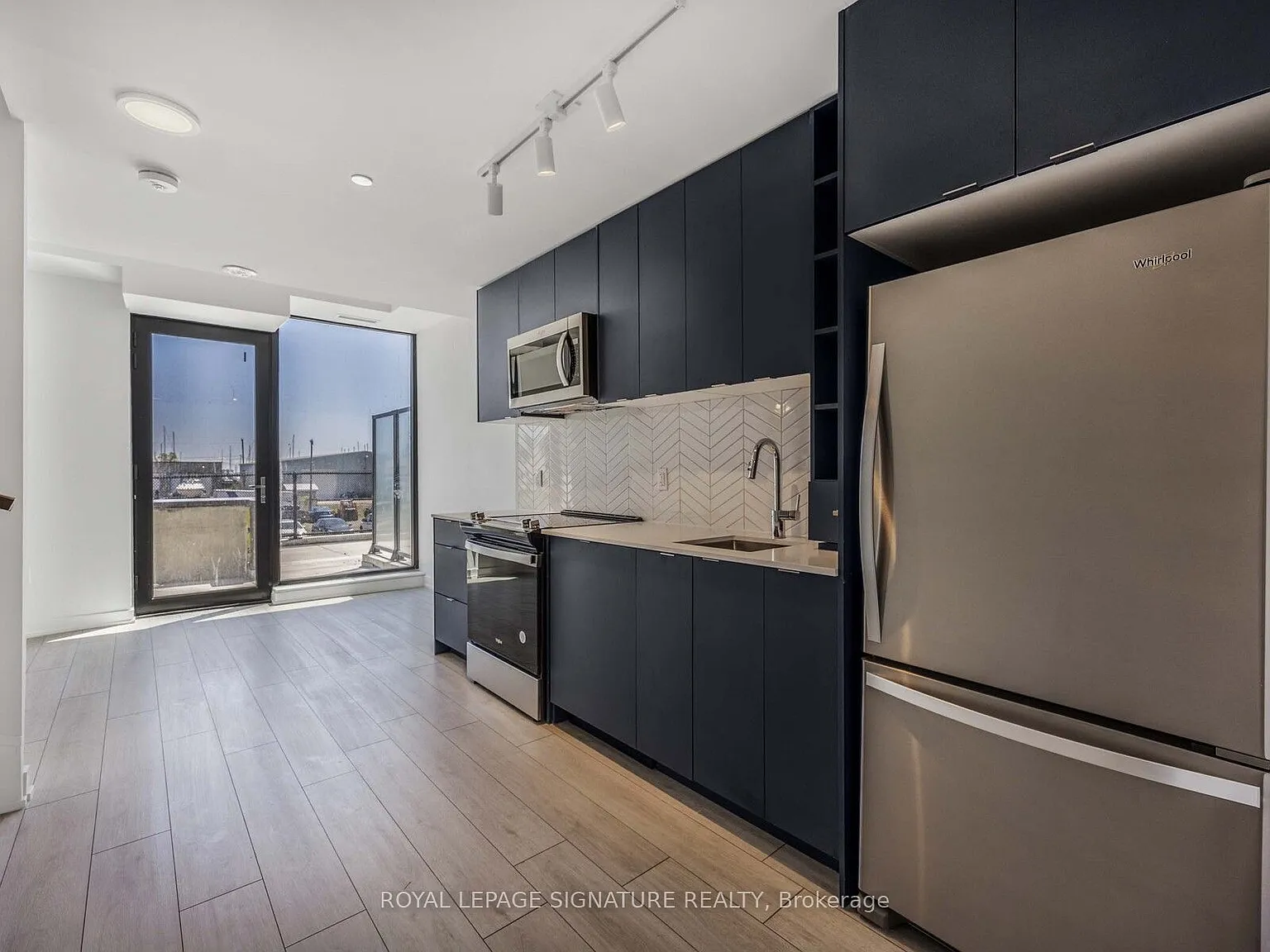 1610 Charles St — Photo 4