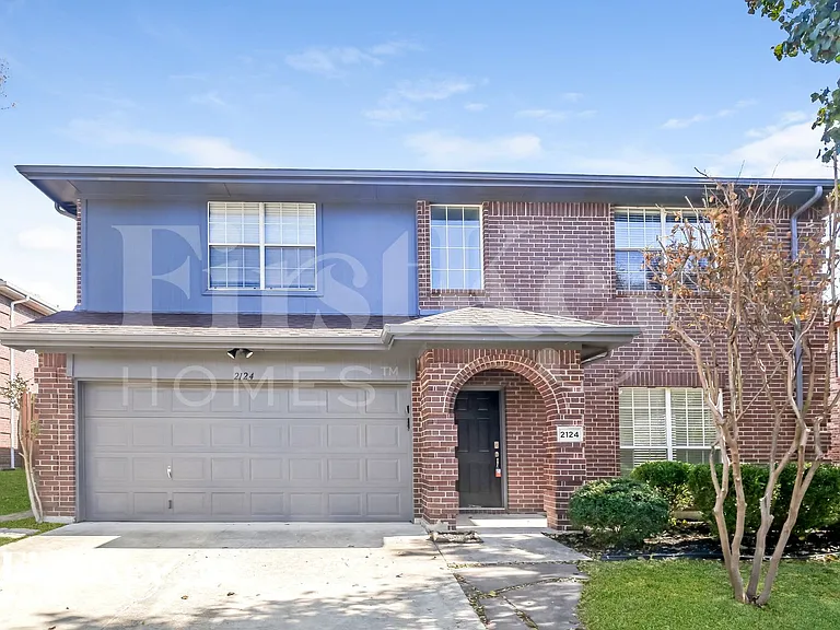 2124 Twin Creek Ln — Photo 1