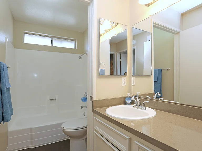Carlton Heights Villas — Photo 3