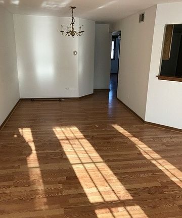 5th image of 4150 Williamsburg Ct APT 302