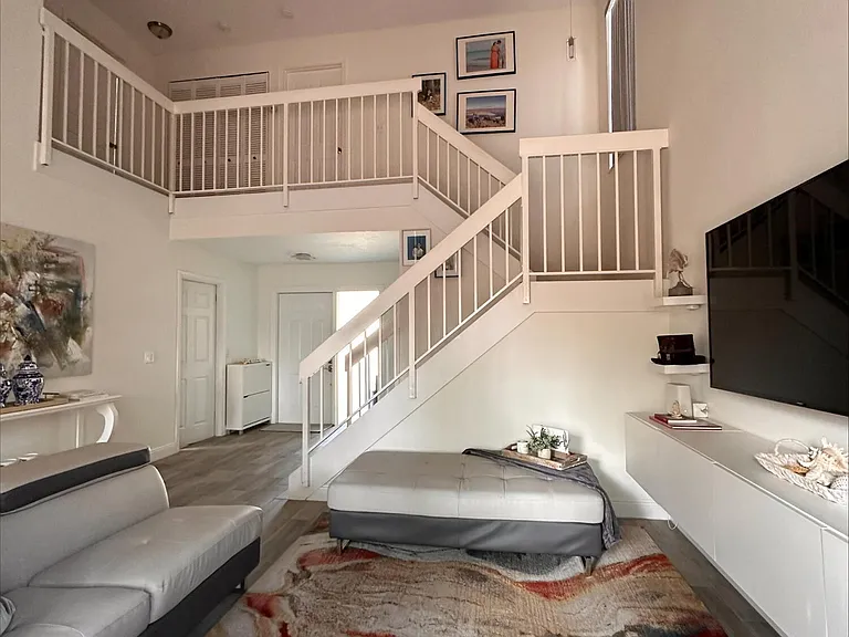 1728 Shoreside Cir — Photo 1